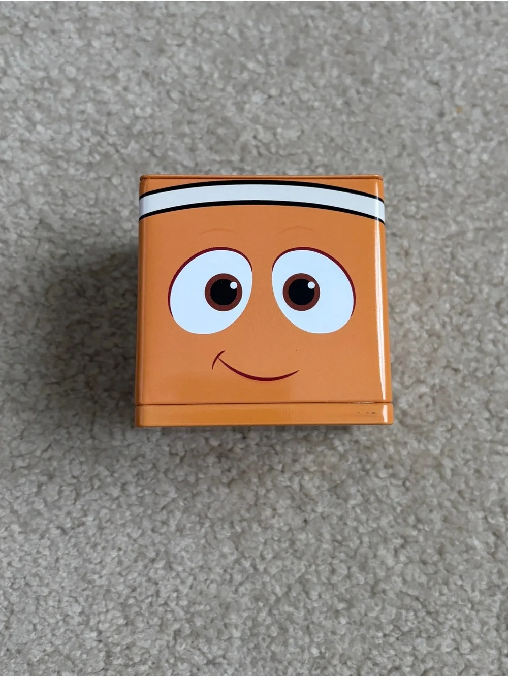 Disney’s Finding Nemo Cubeez Hallmark Tin Cube